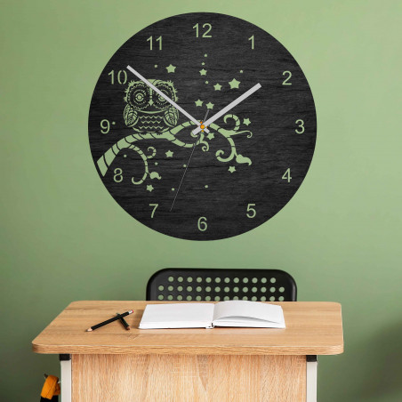Wooden wall clock - Owl - natural and colored | SENTOP PR0443