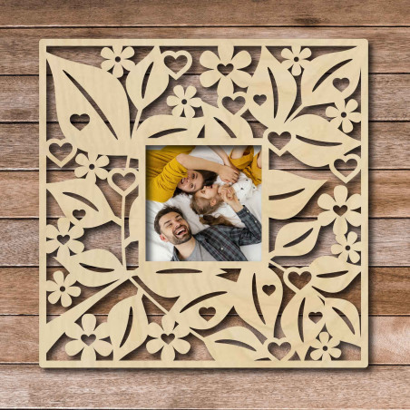 Photo frame on a wooden wall - up to 50 x 50 cm
