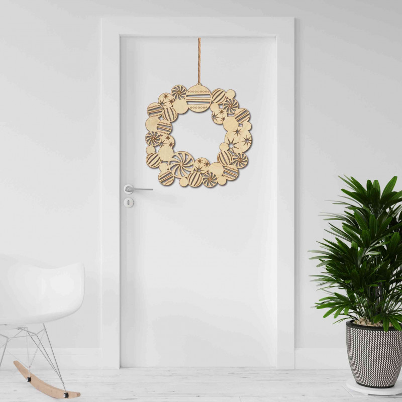 Christmas wood decoration on the wall | Wreath