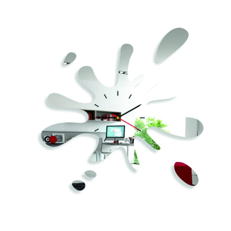 Dimension of the X-momo wall clock. Design wall clock made of PMMA