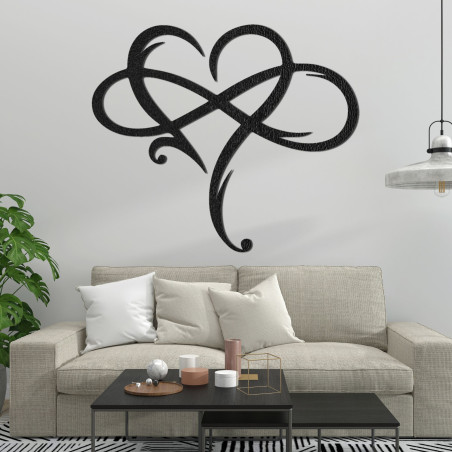 Wooden wall painting with a heart motif