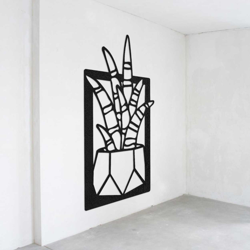 Wooden wall decoration with a motif of natural plants and flower pots