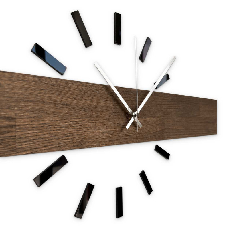Elegant clock with a wooden motif designed for a children's room.