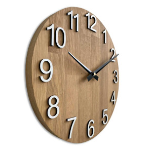 Wooden wall clock – practical decoration with style