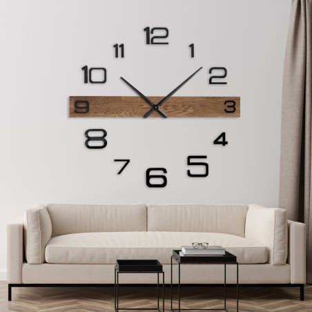 Wooden clock with a horizontal wooden element and black Arabic numerals, suitable for the living room. Wooden clock with a horizontal wooden element and black Arabic numerals, suitable for the living room.