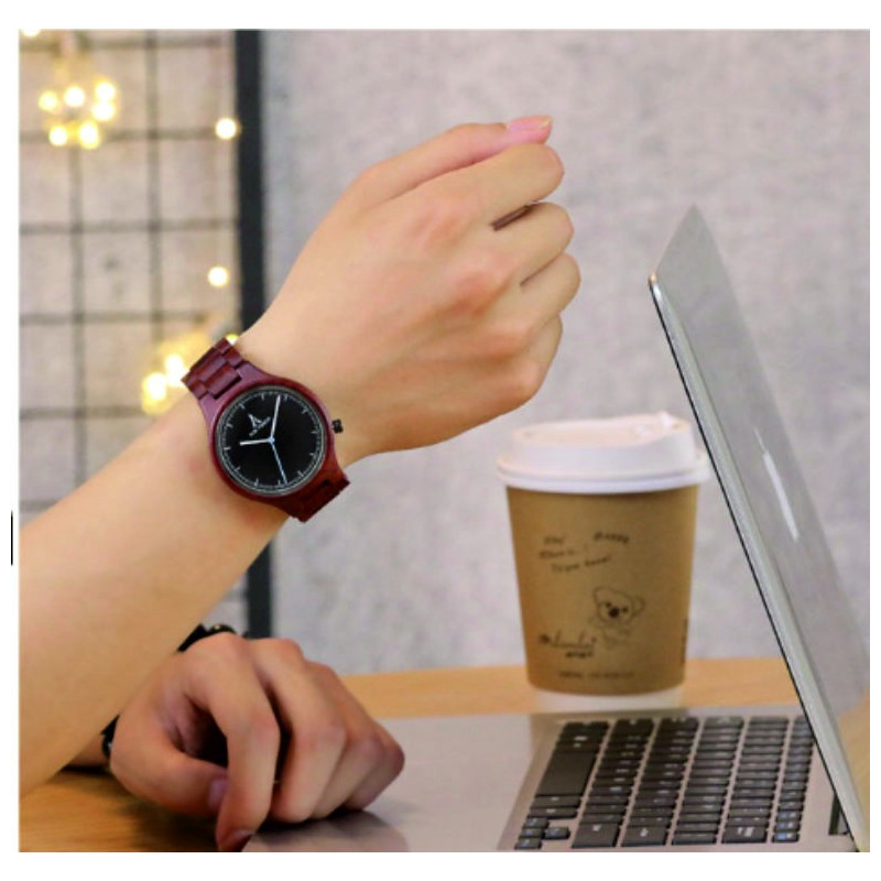 READER wristwatch made of wood. Ladies and men's watches.