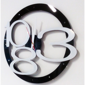 Modern wall clock made of plastic. Own production, X-momo