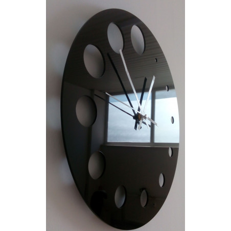 Modern wall clock made of plastic. Own production, X-momo