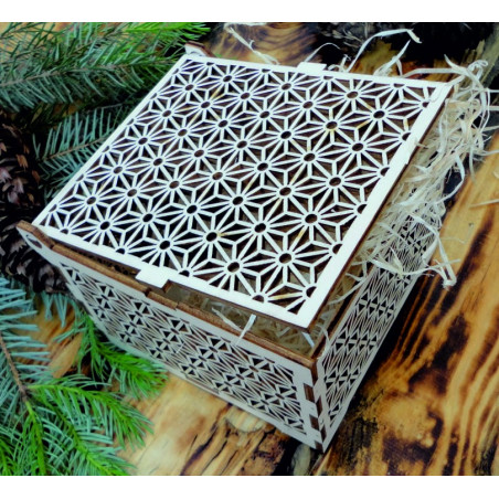 Wood and plastic decorations, Christmas decorations, wooden vintage accessories