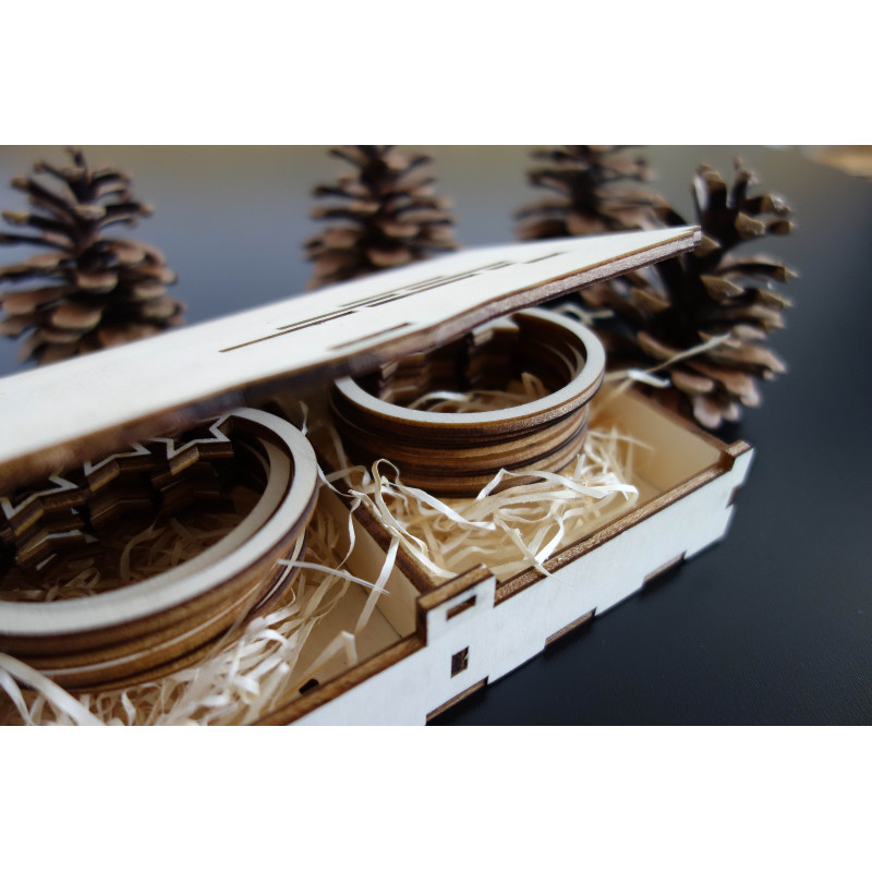 Wood and plastic ornaments,Christmas ornaments,wooden vintage accessories