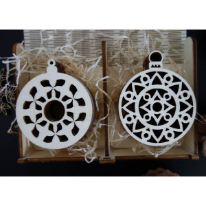 Ornament dimensions, Christmas ornaments, wooden accessories, wood and plastic ornaments