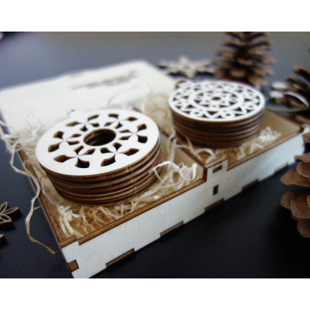 Wooden and plastic ornaments, Christmas ornaments, wooden vintage accessories Wooden and plastic ornaments, Christmas ornaments, wooden vintage accessories