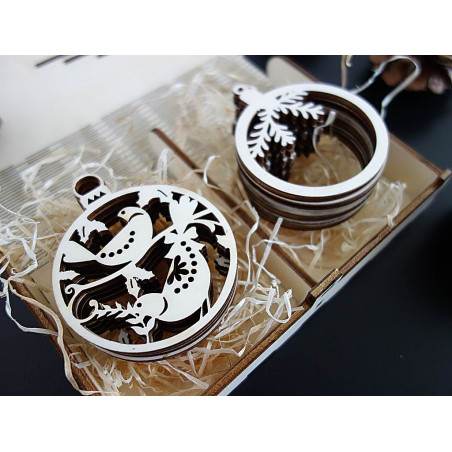 Wood and plastic decorations, Christmas decorations, wooden vintage accessories Wood and plastic decorations, Christmas decorations, wooden vintage accessories