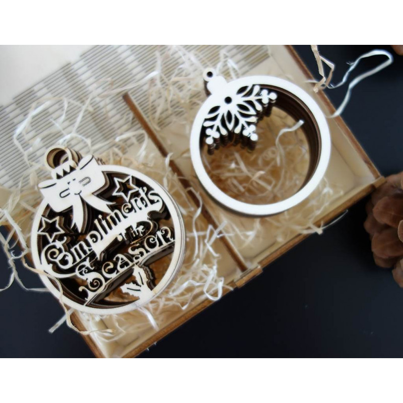 Dimensions of ornaments, Christmas decorations, wood accessories, wood or plastic decorations