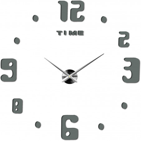 Clock with original, large numbers in different sizes and silver hands. Clock with original, large numbers in different sizes and silver hands.