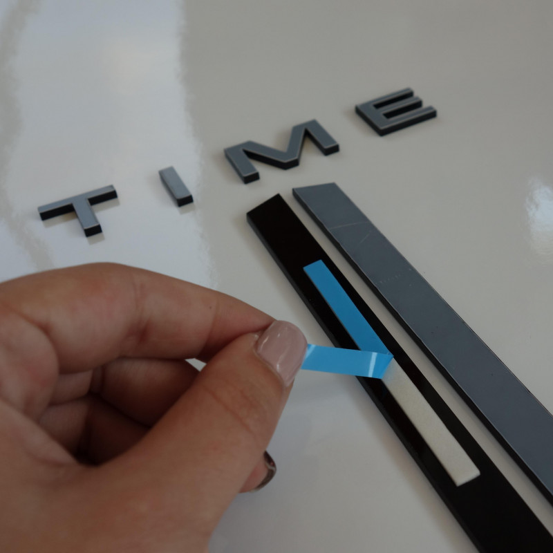 Wall clock as a picture - AUKRO