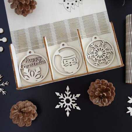 55/5000 Set of beautiful Christmas decorations made of wood, 1 set-18 pieces 55/5000 Set of beautiful Christmas decorations made of wood, 1 set-18 pieces