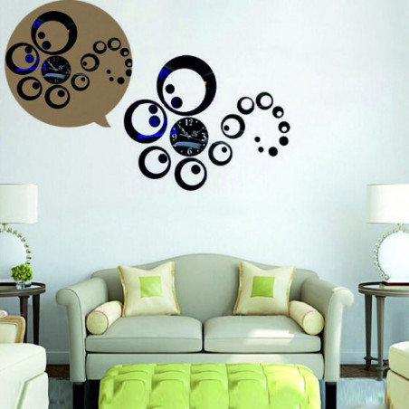 Wall clock to the SWITCH living room