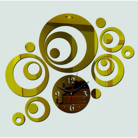 Wall clock to the SWITCH living room