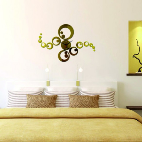 Wall clock to the SWITCH living room