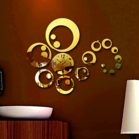 Wall clock to the SWITCH living room